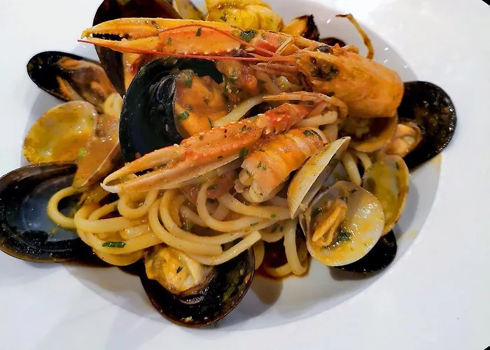 La Terrazza - Splendido Trilocale A 라코나